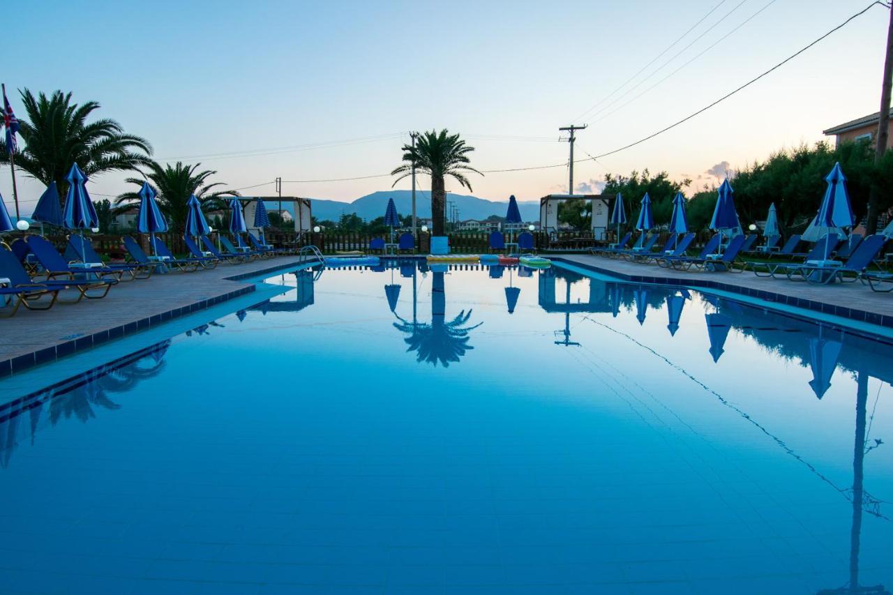 Costas Hotel Kalamákion Екстериор снимка