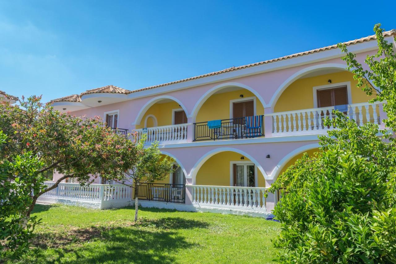 Costas Hotel Kalamákion Екстериор снимка